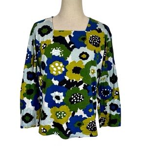 SOU SOU Kyoto Japan Square Neck Hifu Long Sleeve Shirt in Nagomi Floral